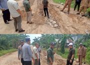 Romi Wijaya Tinjau Pembangunan Ruas Jalan Sukadana -Teluk Batang