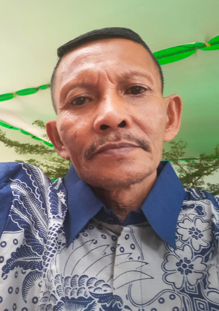 Edi Rasidi/Acik Sidi Tokoh Masyarakat Ketapang yang juga Kepala Kesekretariatan DPD Partai Golkar Ketapang