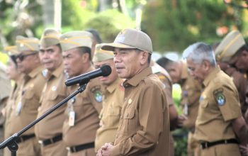 Sekretariat DPRD Kabupaten Ketapang Hadiri Apel Gabungan OPD di Lingkungan Pemerintah Kabupaten Ketapang