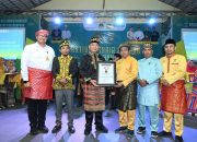 Syair Gulung Ketapang Pecahkan Rekor MURI, Budaya Daerah Tembus Panggung Nasional