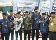 Wakil Bupati Ketapang, Jamhuri Amir, S.H.,Turut Antar Jema’ah haji Sampai Ke Batam