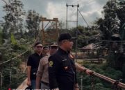 Kunjungan Bupati Ketapang Meninjau Progres Jembatan Riam Jelai Hulu